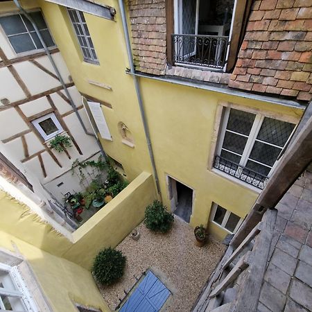 Fenetre Sur Cour Du Docteur Privey - Secure Park Bike - Voie Bleue Hotel Tournus Bagian luar foto