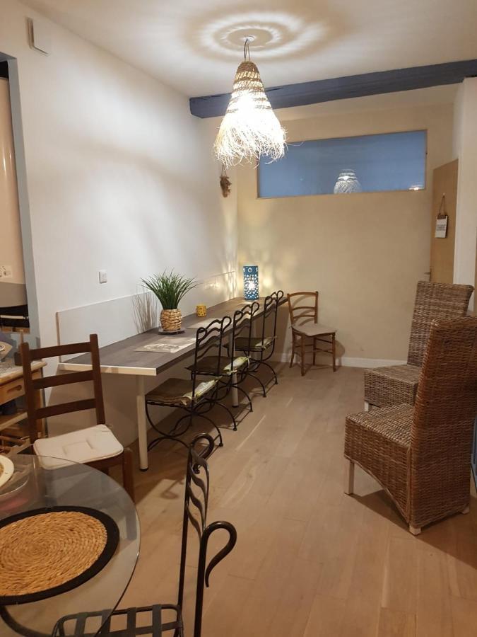 Fenetre Sur Cour Du Docteur Privey - Secure Park Bike - Voie Bleue Hotel Tournus Bagian luar foto
