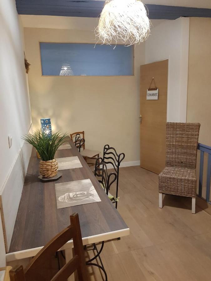 Fenetre Sur Cour Du Docteur Privey - Secure Park Bike - Voie Bleue Hotel Tournus Bagian luar foto