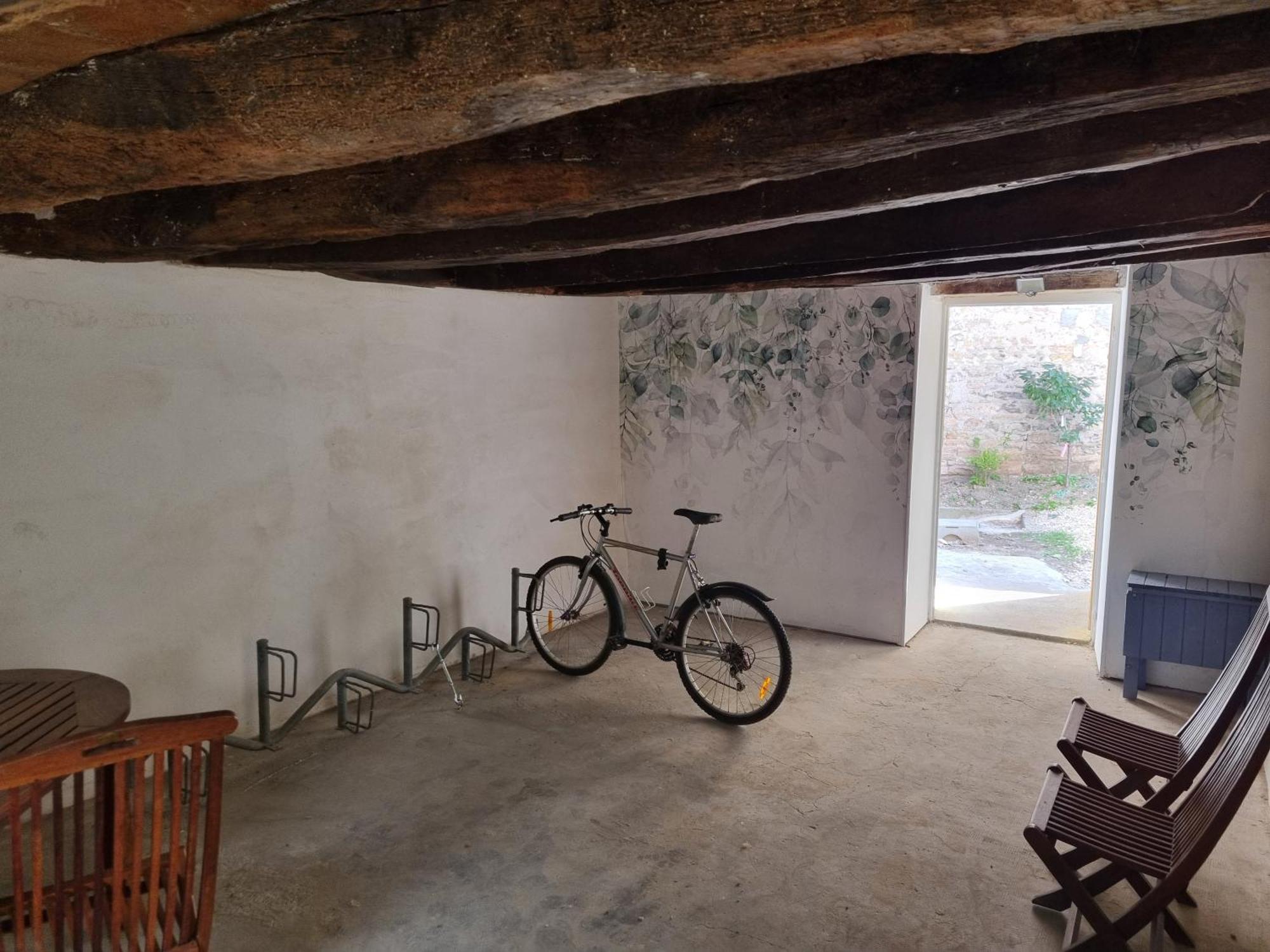 Fenetre Sur Cour Du Docteur Privey - Secure Park Bike - Voie Bleue Hotel Tournus Bagian luar foto